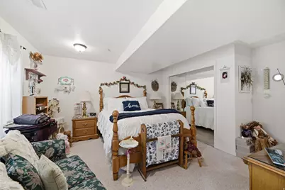 5467 W Mayflower St, West Jordan, UT 84081 - Photo 27