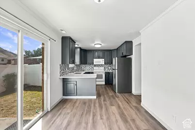 1381 S 1420 E, Provo, UT 84604 - Photo 11