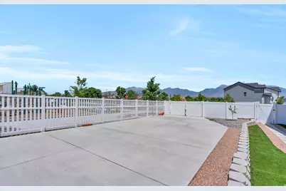 189 N Woodrun Way, Saratoga Springs, UT 84045 - Photo 37
