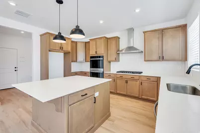 189 N Woodrun Way, Saratoga Springs, UT 84045 - Photo 3