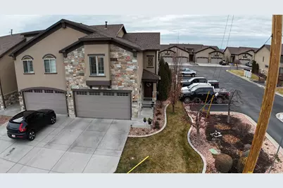 6213 S 1550 E, South Ogden, UT 84405 - Photo 1