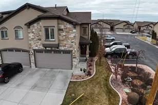 6213 S 1550 E, South Ogden, UT 84405 - Photo 1