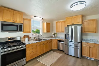 296 S 100 E, Richmond, UT 84333 - Photo 9