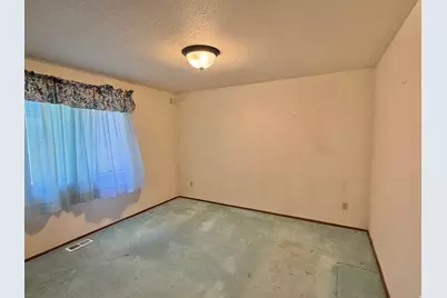 385 N Cottonwood View Dr, Orangeville, UT 84537 - Photo 13