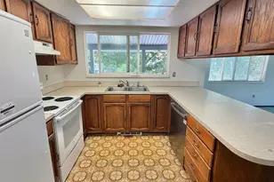 385 N Cottonwood View Dr, Orangeville, UT 84537 - Photo 7