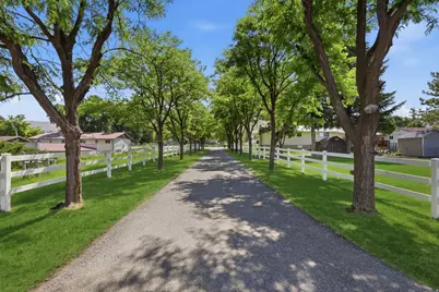 165 N State St, Richmond, UT 84333 - Photo 9