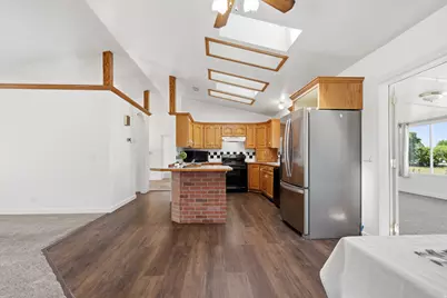 165 N State St, Richmond, UT 84333 - Photo 23