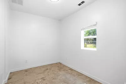 543 W Lake St, Ogden, UT 84401 - Photo 11
