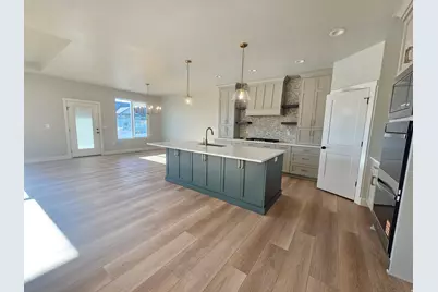731 S 3500 W #205, West Weber, UT 84401 - Photo 11