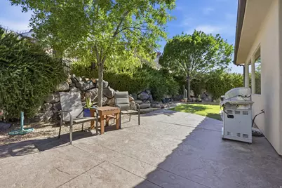2353 W Valley View Dr, Hurricane, UT 84737 - Photo 43