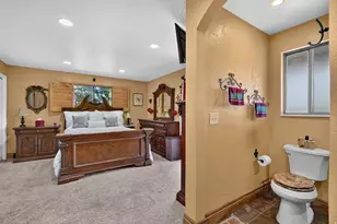 10703 S Dimple Dell Dr E, Sandy, UT 84092 - Photo 15