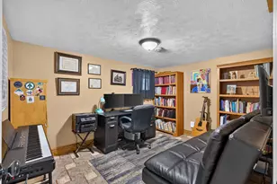 10703 S Dimple Dell Dr E, Sandy, UT 84092 - Photo 23