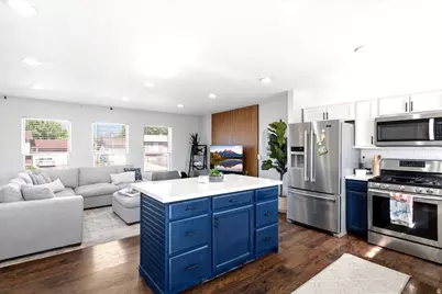 992 S 200 E, Layton, UT 84041 - Photo 7