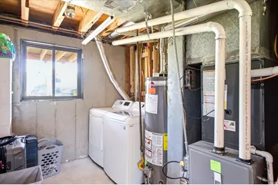 992 S 200 E, Layton, UT 84041 - Photo 27