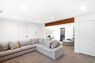 992 S 200 E, Layton, UT 84041 - Photo 19