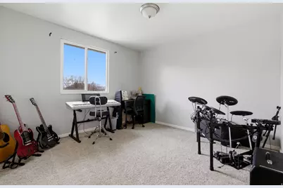 1206 E Moss Cir, Midvale, UT 84047 - Photo 17