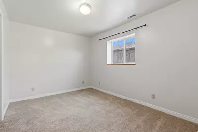 1206 E Moss Cir, Midvale, UT 84047 - Photo 23