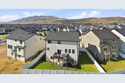 4261 E Center Point St N, Eagle Mountain, UT 84005 - Photo 37