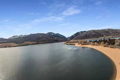 6641 E 100 S #13, Huntsville, UT 84317 - Photo 19