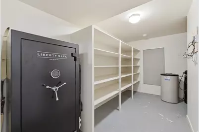 5660 N 1400 W, Winchester Hills, UT 84770 - Photo 35