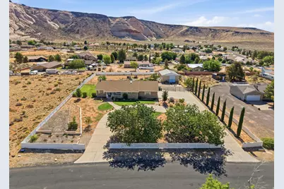5660 N 1400 W, Winchester Hills, UT 84770 - Photo 47
