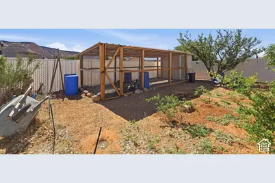5660 N 1400 W, Winchester Hills, UT 84770 - Photo 47