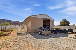 5660 N 1400 W, Winchester Hills, UT 84770 - Photo 37