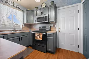 4722 S 4000 W, Roy, UT 84067 - Photo 7
