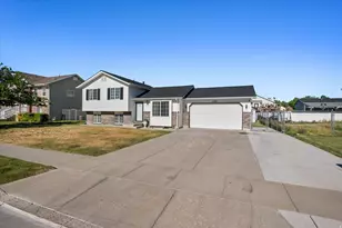 4722 S 4000 W, Roy, UT 84067 - Photo 31