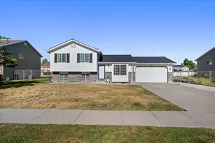 4722 S 4000 W, Roy, UT 84067 - Photo 31