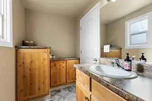 184 W 300 N, Hurricane, UT 84737 - Photo 15