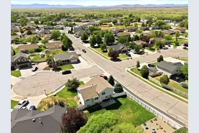2247 S 425 W, Perry, UT 84302 - Photo 29