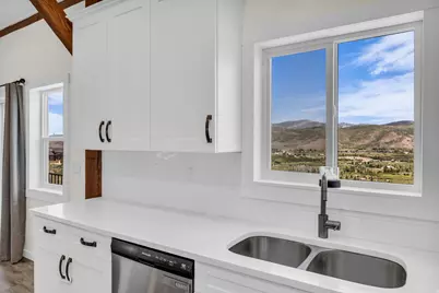 4405 Red Oak Dr #122, Woodland Hills, UT 84036 - Photo 7