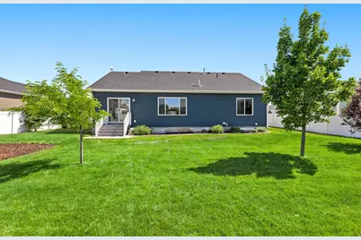 693 E 480 S, Hyrum, UT 84319 - Photo 37