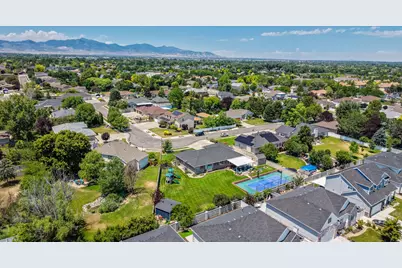 9521 S 1860 W, South Jordan, UT 84095 - Photo 11