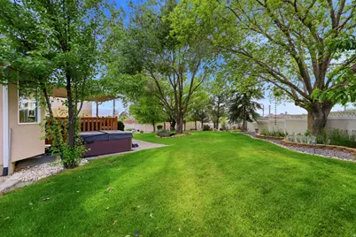 10218 S Sandy Willows Cv, Sandy, UT 84070 - Photo 41