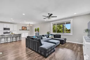 3269 W 650 N, Layton, UT 84041 - Photo 9