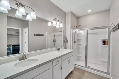 3269 W 650 N, Layton, UT 84041 - Photo 15