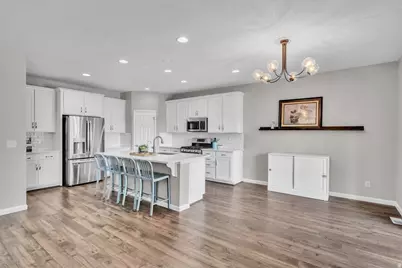 3269 W 650 N, Layton, UT 84041 - Photo 9