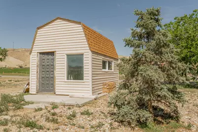 1485 E 2000 N, Vernal, UT 84078 - Photo 37