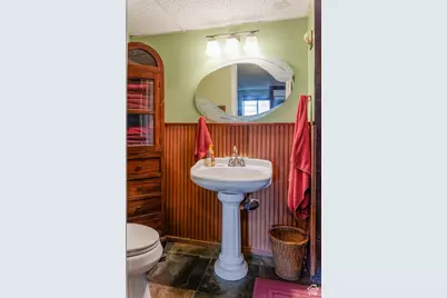 1485 E 2000 N, Vernal, UT 84078 - Photo 27