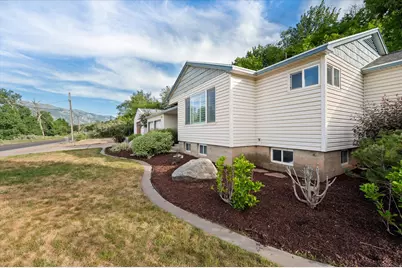 185 E South Weber Dr, South Weber, UT 84405 - Photo 49