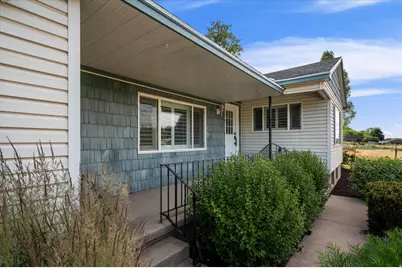 185 E South Weber Dr, South Weber, UT 84405 - Photo 51