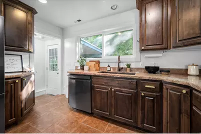 185 E South Weber Dr, South Weber, UT 84405 - Photo 17