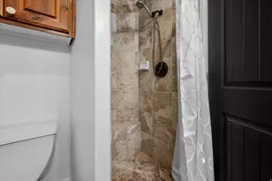 185 E South Weber Dr, South Weber, UT 84405 - Photo 25