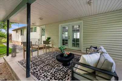 185 E South Weber Dr, South Weber, UT 84405 - Photo 43