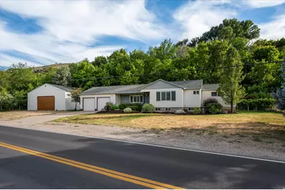 185 E South Weber Dr, South Weber, UT 84405 - Photo 1
