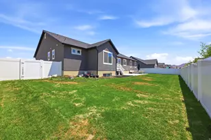 100 E Gilbert Peak Way, Eagle Mountain, UT 84005 - Photo 39