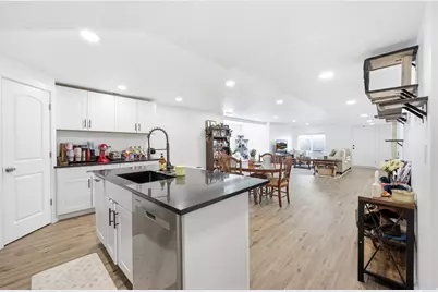 100 E Gilbert Peak Way, Eagle Mountain, UT 84005 - Photo 13
