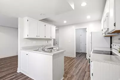 449 W 200 N #3, Bountiful, UT 84010 - Photo 11